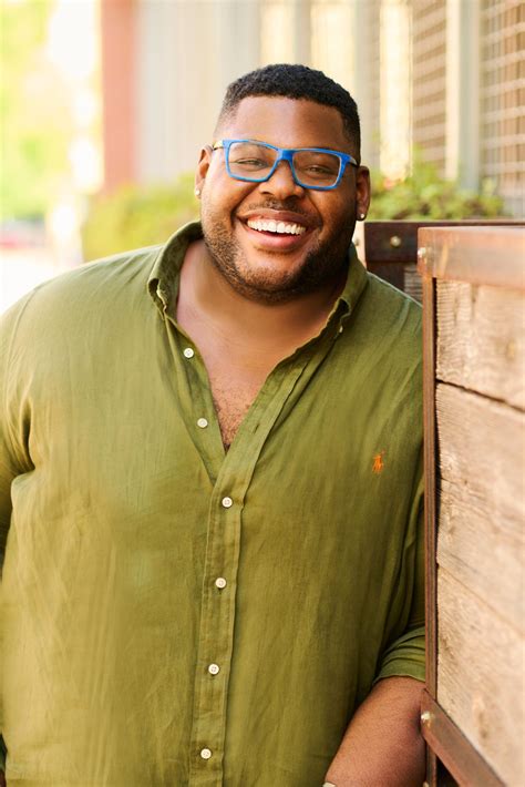 Creating Best Dating Profile Men: Expert Tips to Attract Matches