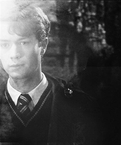 том риддл Том Риддл - картинки на Favim.ru #yandeximages | Tom riddle ...
