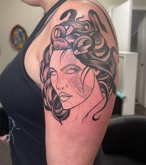 Medusa - Face still needs to be finished in the second session : r ...