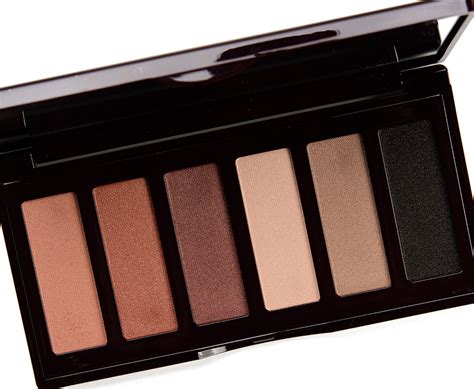 Charlotte Tilbury – купить с доставкой по Москве | Интернет-магазин ...