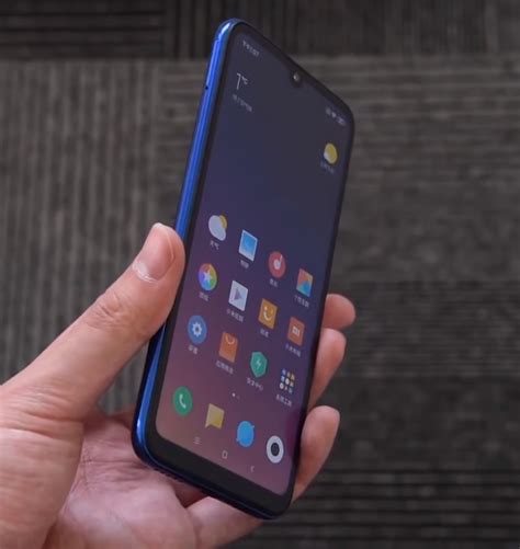 Смартфон Xiaomi Mi Play. Обзор с достоинствами и недостатками новинки.