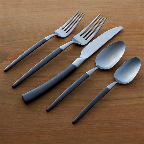 Oneida B1010020Al20 Adjacent Midnight 20 Piece Everyday Flatware Set