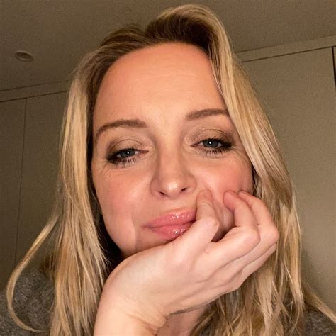 From Separation to Thriving with Annabel Lane - 💜Shifting from survivor