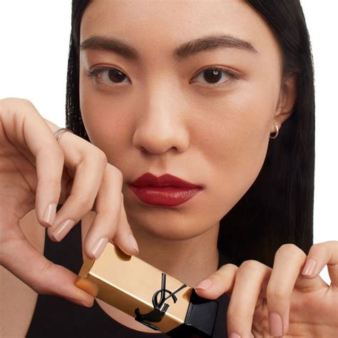 YSL Rouge Pur Couture Satin Lipstick 2023 | Губная помада, Помады ...