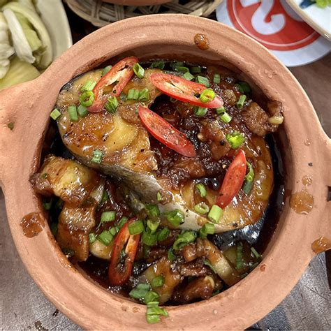 Cá kho tộ món ăn dân dã thơm ngon khó cưỡng - Nhà Hàng Khê