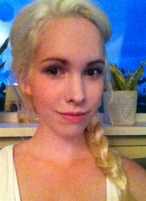 Elsa by Elfen-Lena on DeviantArt