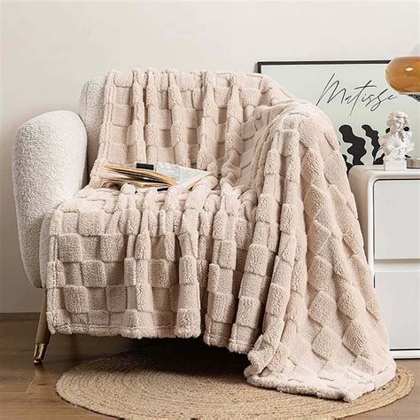 AZXY 30x40 Blankets and Throws Clearance,Fleece Blanket Twin,Fuzzy Soft Cozy Blankets Under $15
