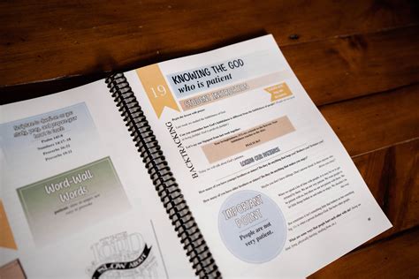 Behold Your God: Seeking Him Early Level 2 Teacher's Kit – Media Gratiae