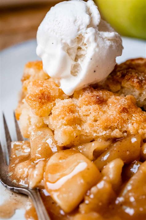 Easy Apple Cobbler Recipe - The Food Charlatan