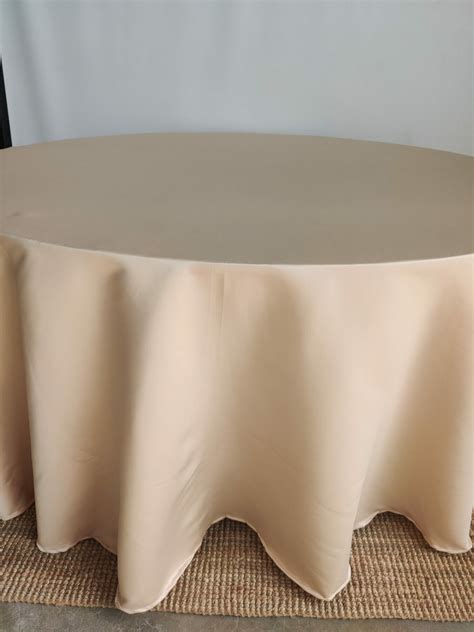 small round table cover 2