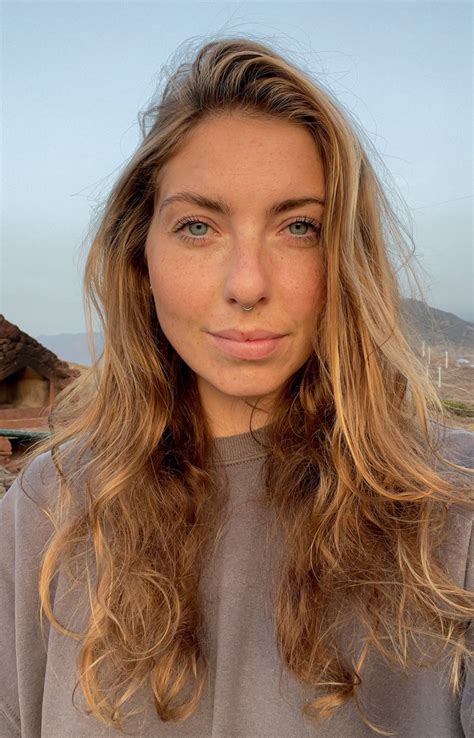 Nadine Bauer on Twitter: "The artist vs The art"
