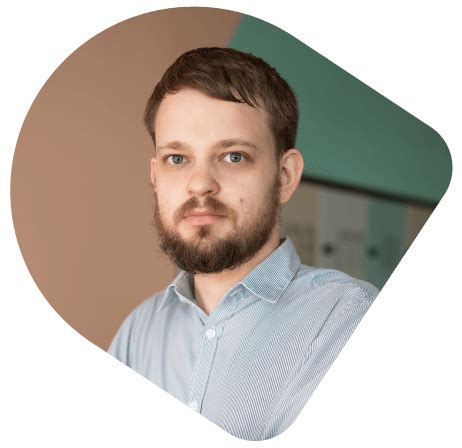 Андрей Романов