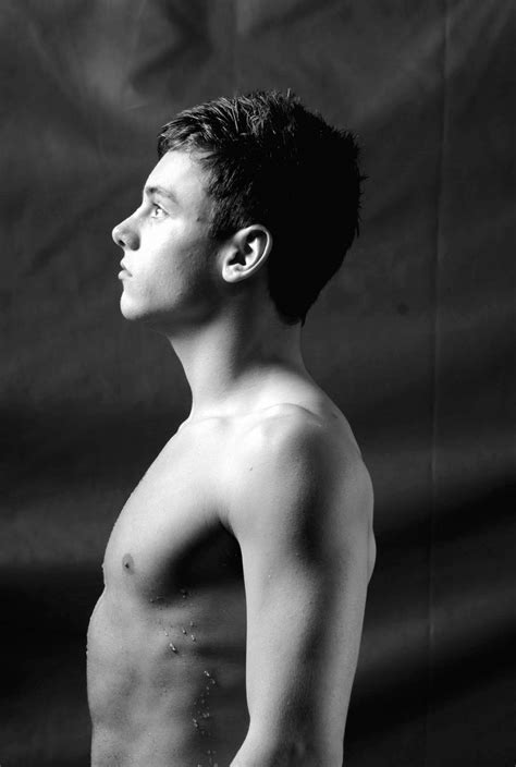 Download Greyscale Tom Daley Side Profile Wallpaper | Wallpapers.com