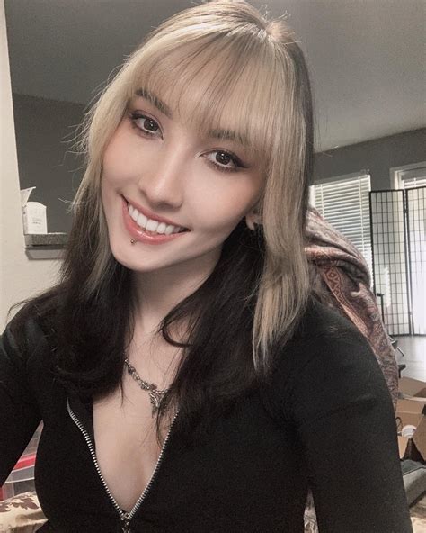 TW Pornstars - 2 pic. Maddie. Twitter. I’m playing Cyberpunk 2077 :D. 8