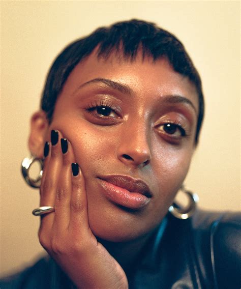 how to make your lips bigger