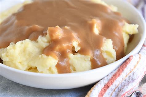 How to Make the Best Gravy of Your Life {Anytime, Holiday or Not} - Mel ...
