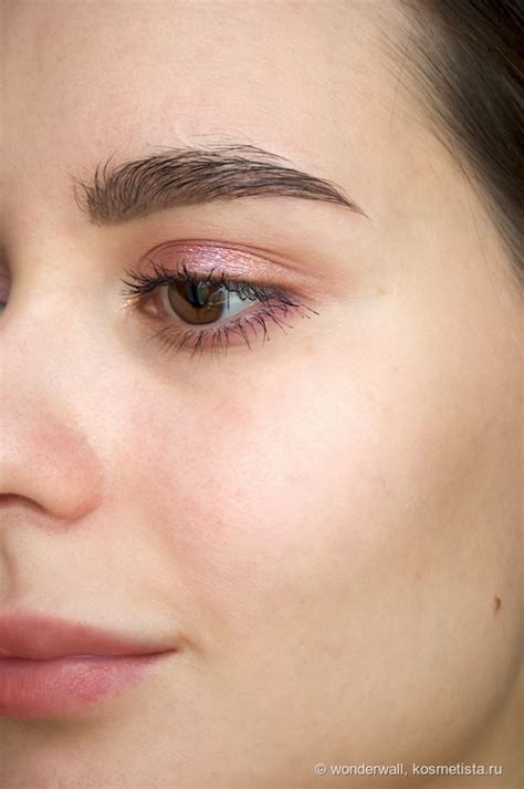 Румяна с эффектом сияния Dolce&Gabbana Blush Of Roses Luminous Cheek ...