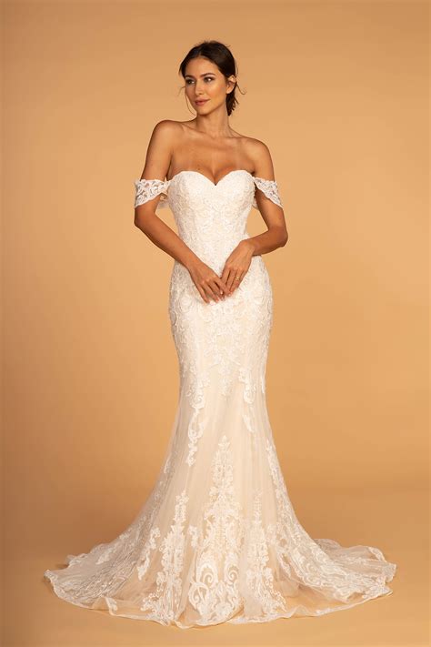 wedding jewelry  sweetheart neckline
