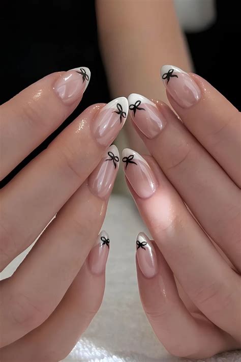 black  white nail designs serving major contrast goals
