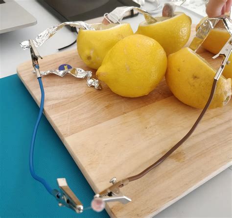 Lemon Battery - Scientist Next Door