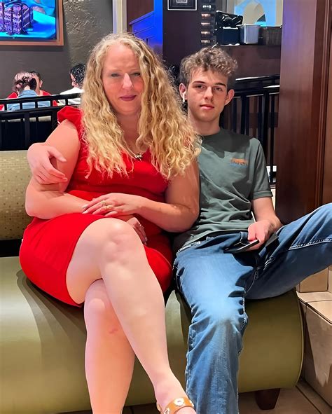 A SZÜLEIM AZT MONDTÁK, HOGY Ő „TÚL NAGY” NEKEM, DE NEM TUDJÁK, MIT