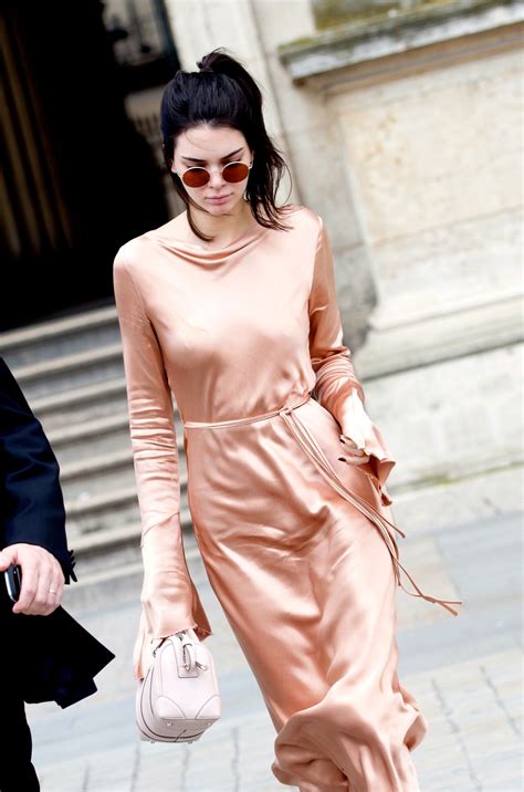 Queen Kendall | allthingskendall: Requested- Kendall in Pink
