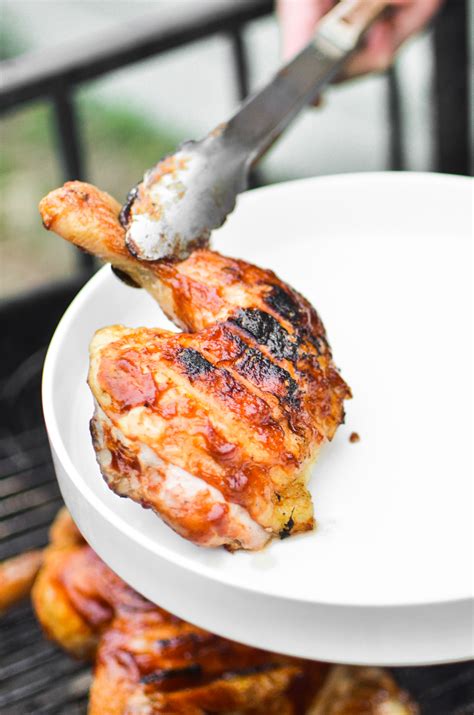 how long to cook a whole chicken on grill