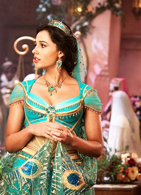 Naomi Scott in ‘Aladdin’ (2019). - Tumblr Pics