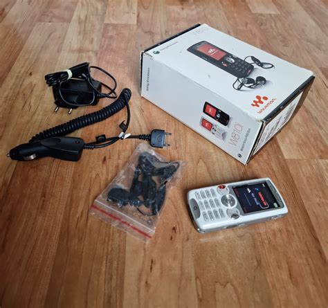 Sony Ericsson Walkman W810i - Weiss (Ohne Simlock) Handy online kaufen ...