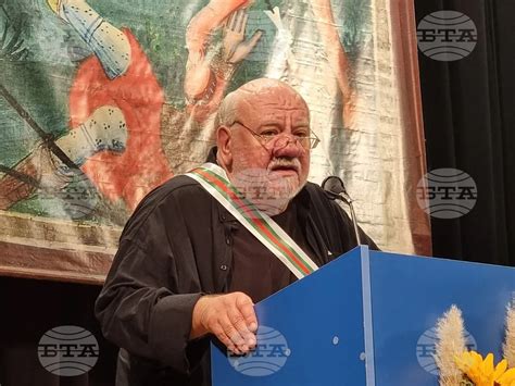 В навечерието на Димитровден на тържествената сесия бяха отличени ...