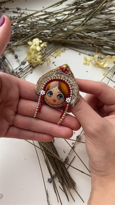 Брошь-матрешка | Vintage brooches, Matryoshka doll