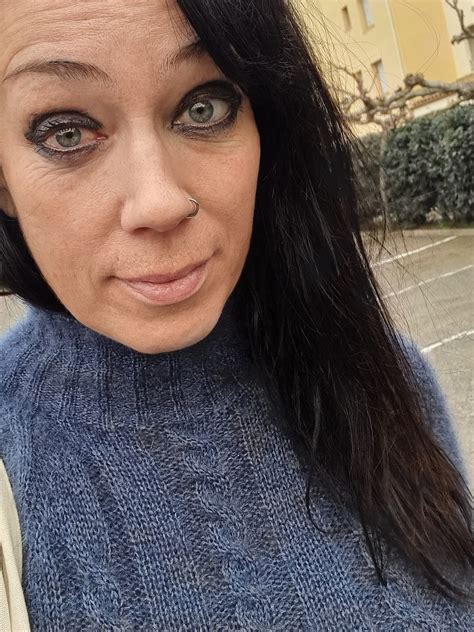 TW Pornstars - Adeline Lafouine Official 🔞. Twitter. Devinez ce qui est