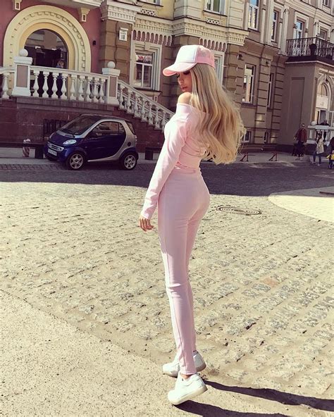 Ягода малина, Катя-Катерина🎈 (@milevskate) on Instagram: | Fashion ...