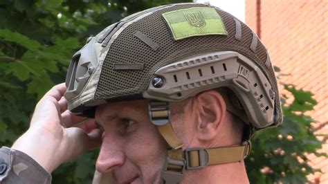 Перший український десантний шолом випробували чернігівські військові ...