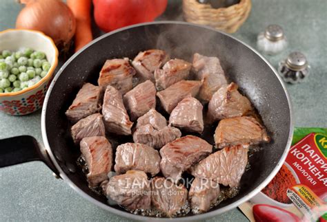 Гуляш из говядины с овощами — рецепт с фото пошагово