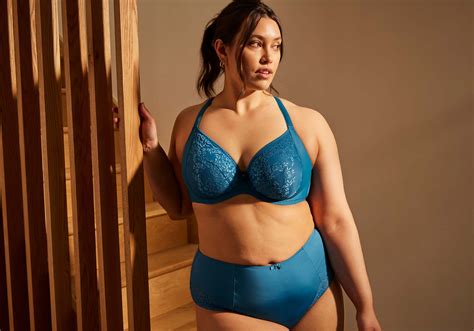 Plus Size Bra Fitting | Melbourne | Illusions Lingerie