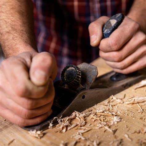 grinding wood images    freepik