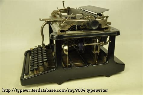 1913 Remington 11 on the Typewriter Database