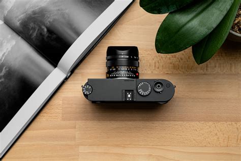 Leica представила чёрно-белую фотокамеру за €9,4 тысячи / Хабр
