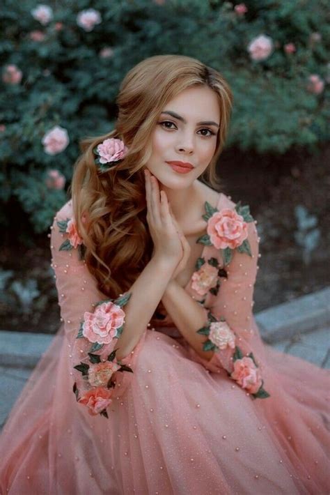 Очень красивые девушки и женщины на просторах интернета | Beautiful ...