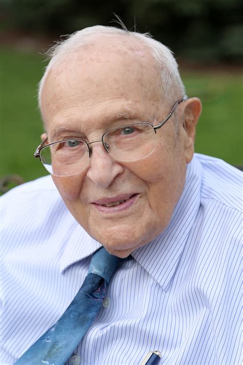 Memorial Services and Obituaries at Samuel's Funeral Home: Celebrating Life and Legacy 7