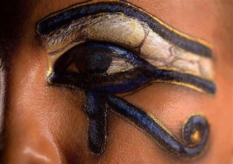 Pin by Serendipity Wise on eyes | Egyptian makeup, Ancient egyptian ...