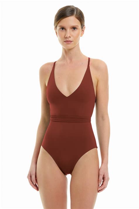 MY NYMPH beach & loungewear