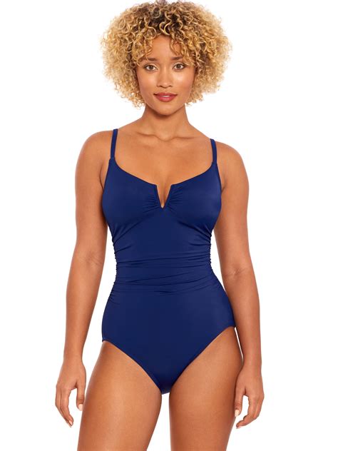 Time and Tru Women's and Women's Plus V Wire One Piece Swimsuit, Sizes