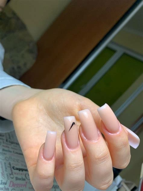 Пин от пользователя lihle на доске Nails | Отрастить ногти, Ногти ...