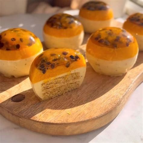 Муссовое пирожное Маракуйя-Персик-Фисташка | Rezept | Marakuja, Mousse ...