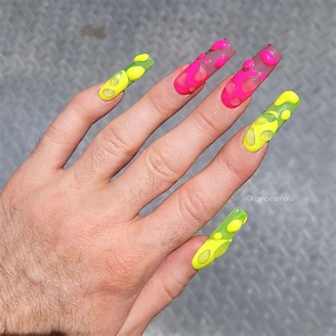 Dewdrop Nails Are the Coolest 3D Mani Trend of Year—Here Are Some of ...