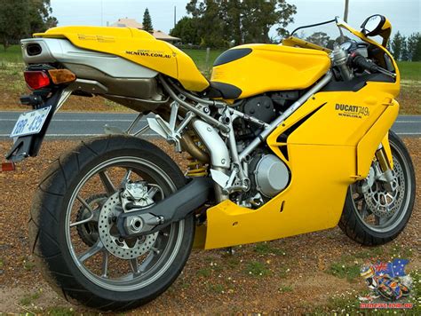Ducati 749S Review 2004