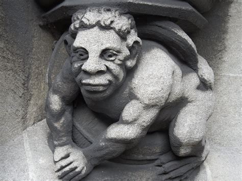1000+ images about gargoyle on Pinterest | Cathedrals, Statue and York ...