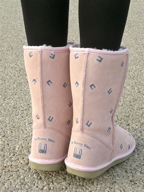the beauty lover: Le Bunny Bleu boots